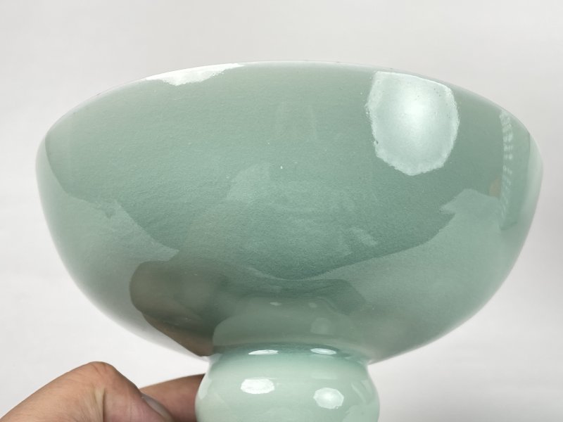 清中期 豆青釉高足碗 - 图3