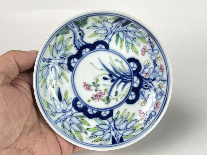 清 玲珑瓷斗彩花卉纹盘 - 图2