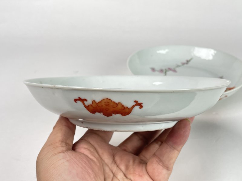 民国 静远堂款粉彩花卉纹盘一对 - 图6