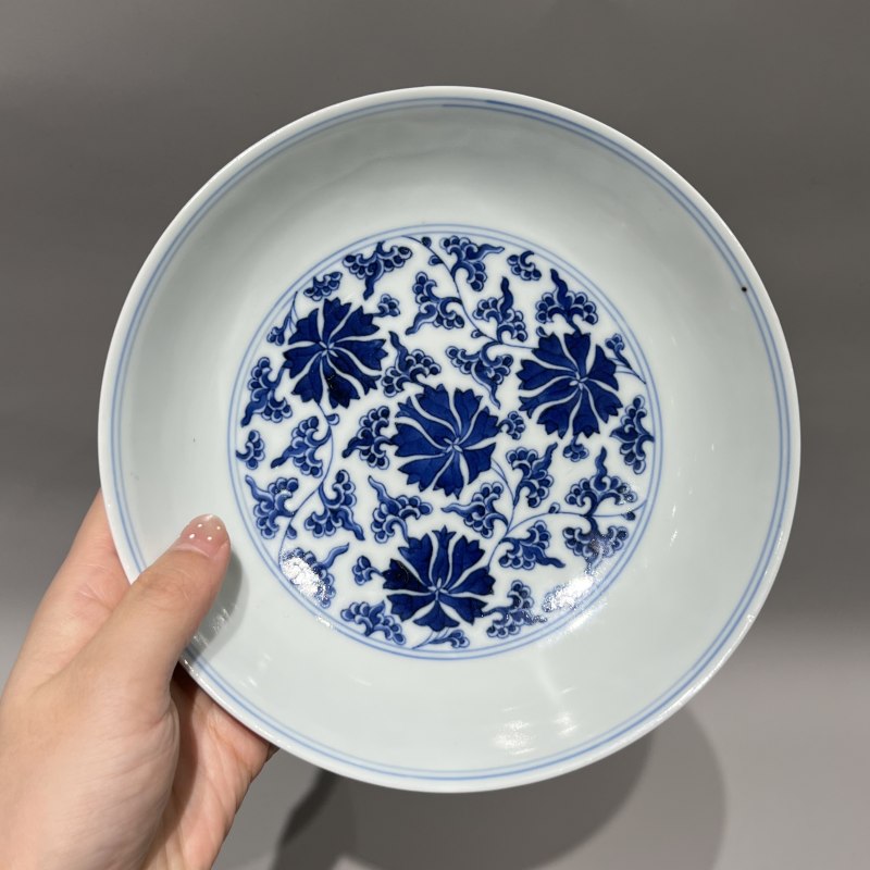 清乾隆 青花缠枝牵牛花纹盘 - 图4