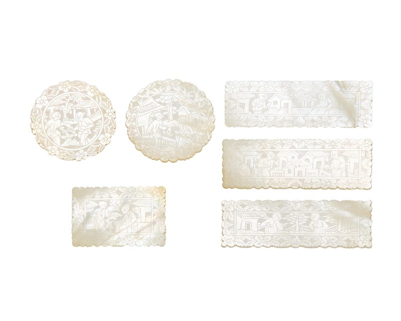 清十九世紀 螺鈿籌碼及盒 | A box of Chinese mother of pearl counters - 图2