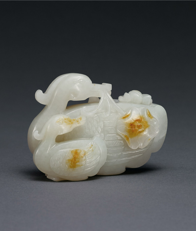 清  白玉寶鴨銜蓮