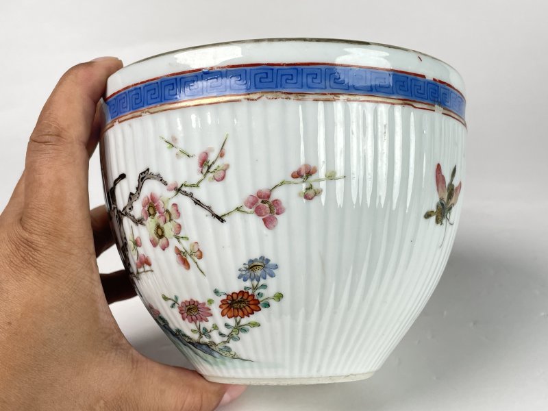 清晚期 粉彩花鸟瓜棱纹小缸 - 图4