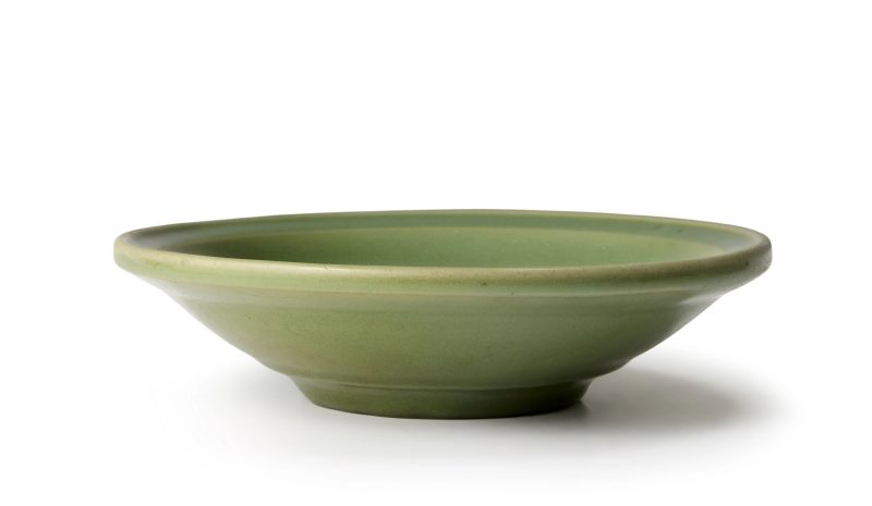 元/明 龍泉青釉盤 | A Chinese Longquan celadon-glazed dish - 图2