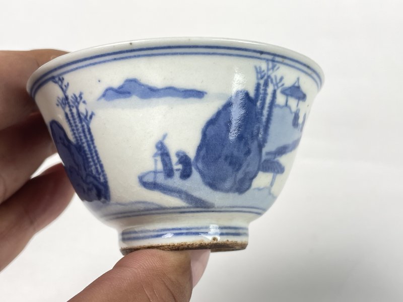 清早期 浆胎青花人物纹杯一对 - 图11