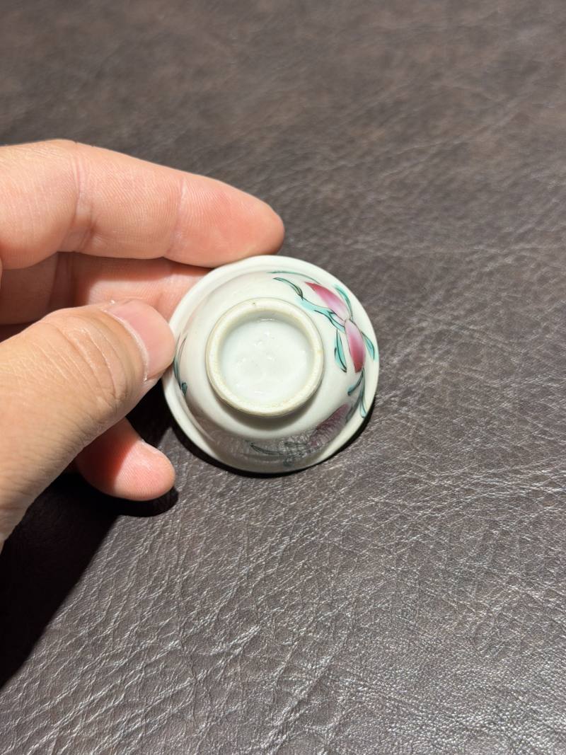 清 粉彩三桃牛眼杯 - 图7