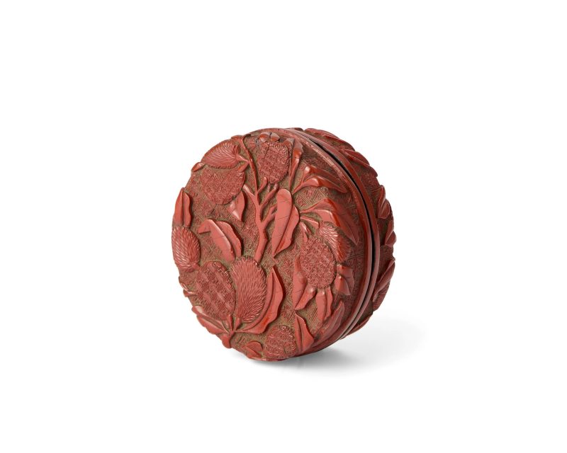 明十六世紀 剔紅荔枝紋蓋盒 | A small cinnabar lacquer box - 图2