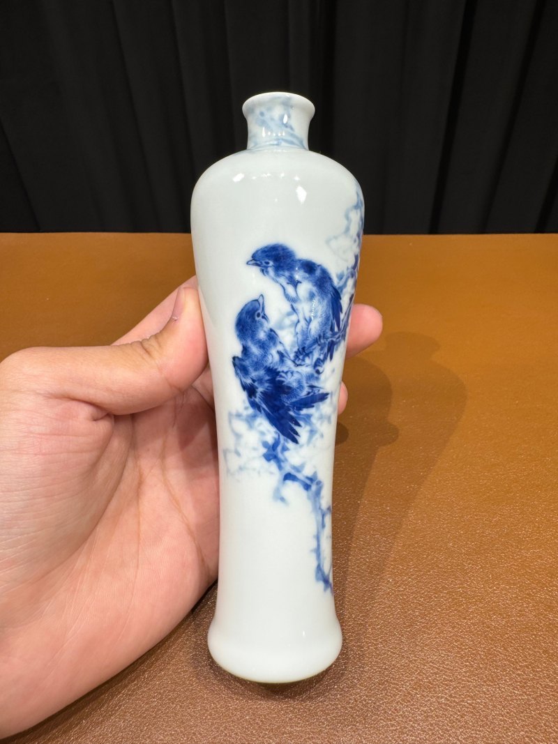 王步青花双雀图小梅瓶 - 图6