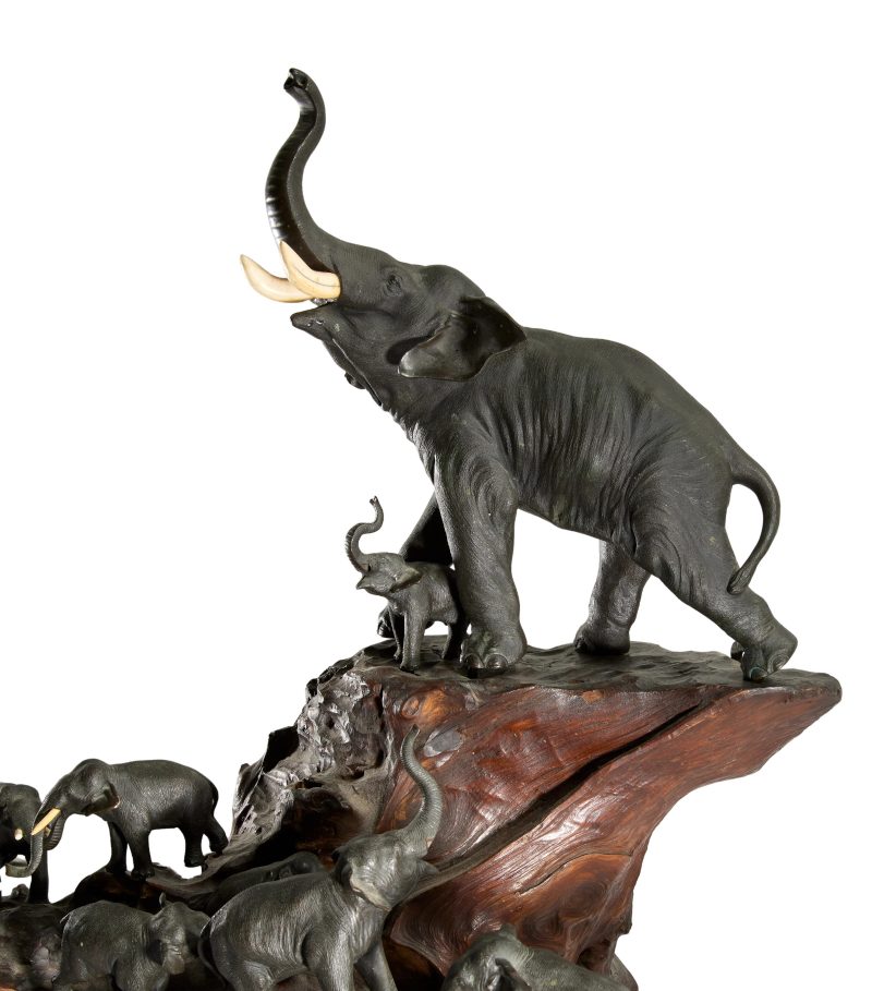 A Japanese bronze okimono group of elephants with fitted wood stand - 图4