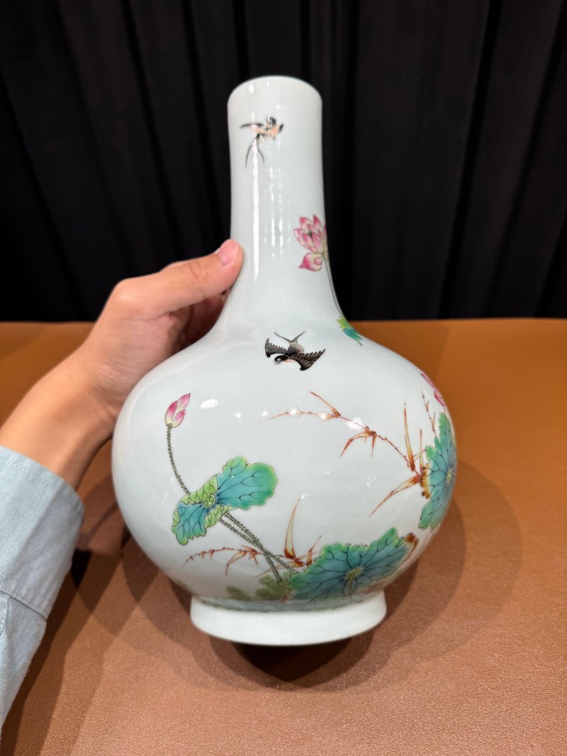 清道光 粉彩海晏河清图小天球瓶 - 图3