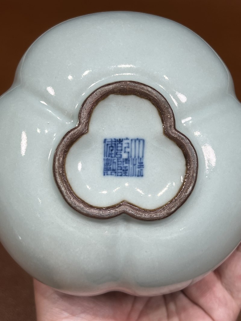 清乾隆 仿汝釉三联葫芦瓶 - 图10