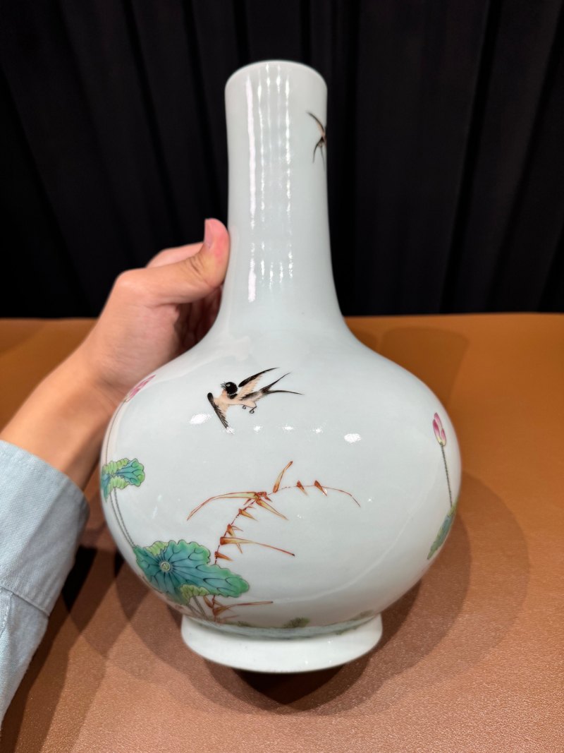 清道光 粉彩海晏河清图小天球瓶 - 图4