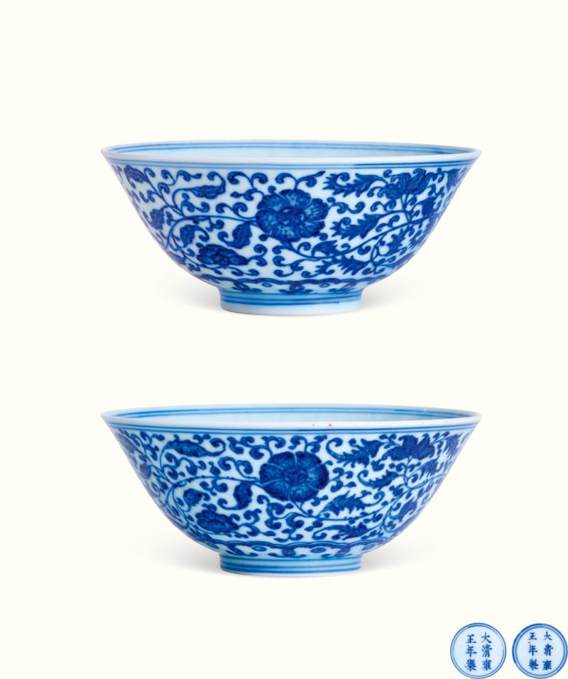 清雍正 青花缠枝花卉纹碗一对