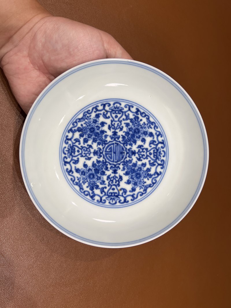 清雍正 青花簇菊捧寿纹盘一对 - 图13