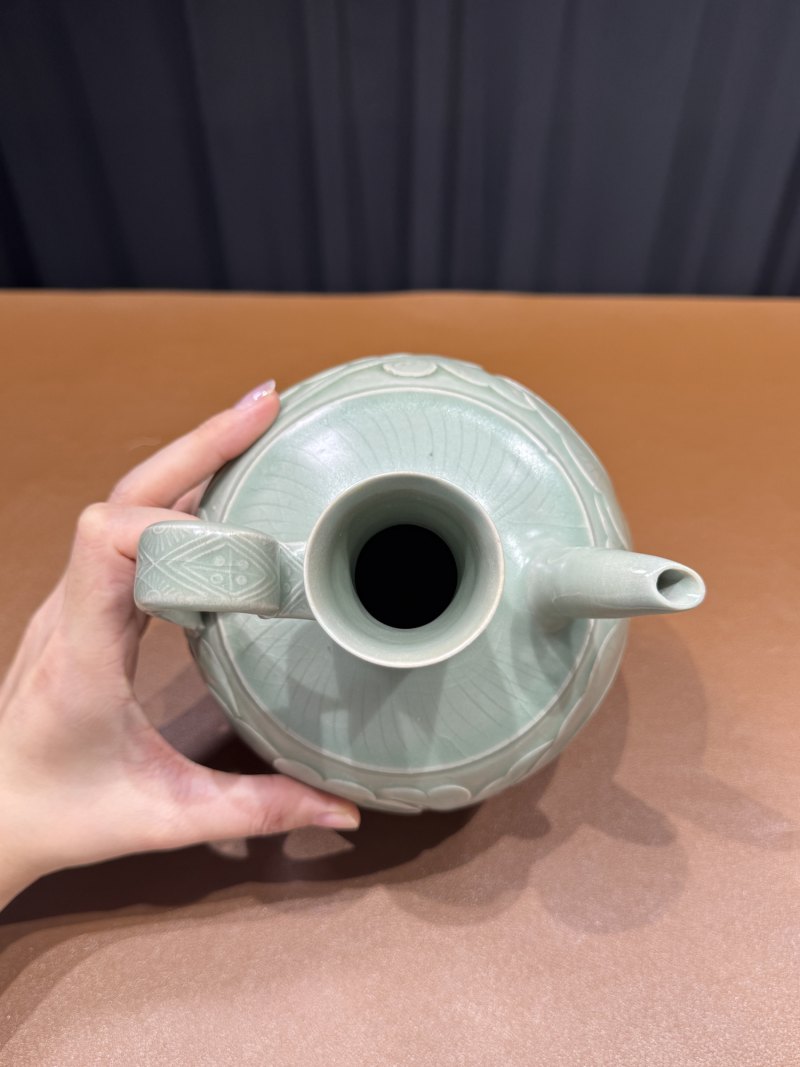 明 耀州窑青釉刻花执壶 - 图5