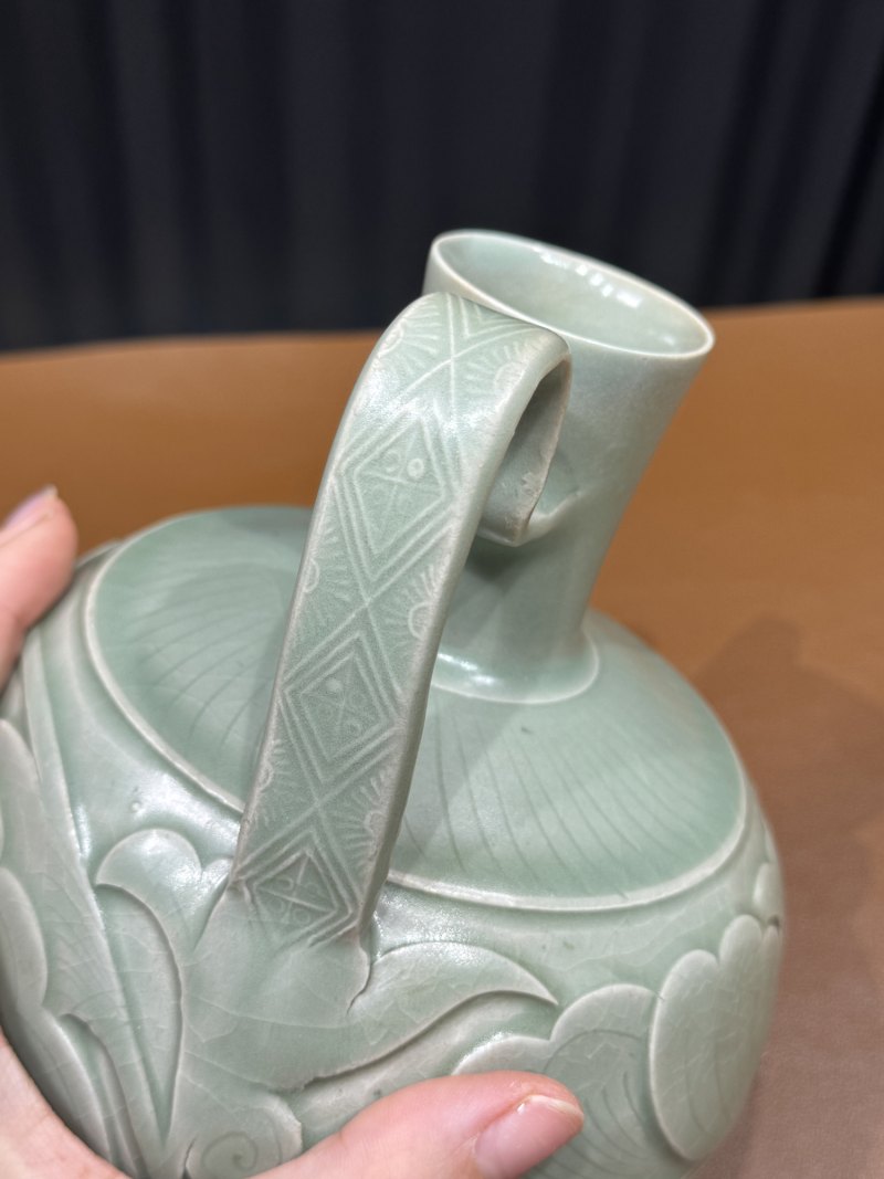 明 耀州窑青釉刻花执壶 - 图6