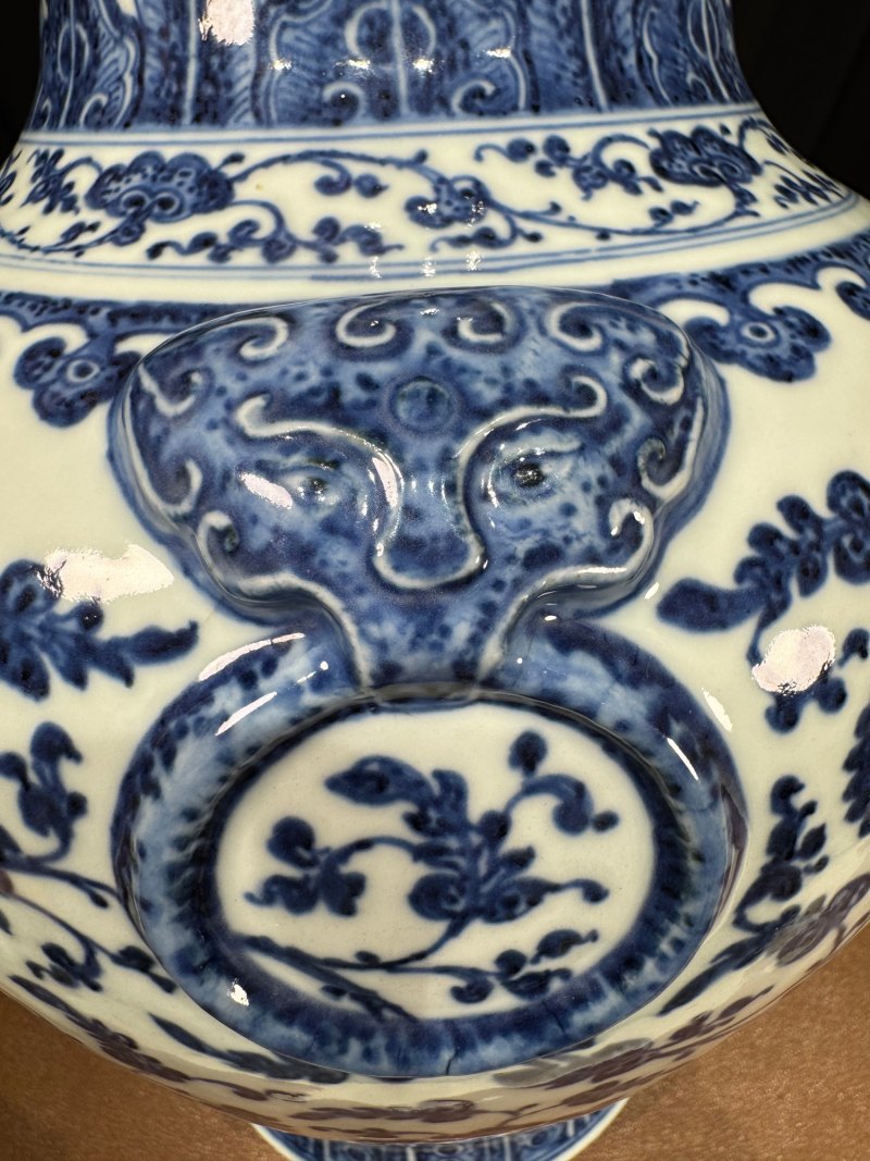 清雍正-乾隆 青花缠枝花卉纹铺首尊 - 图7