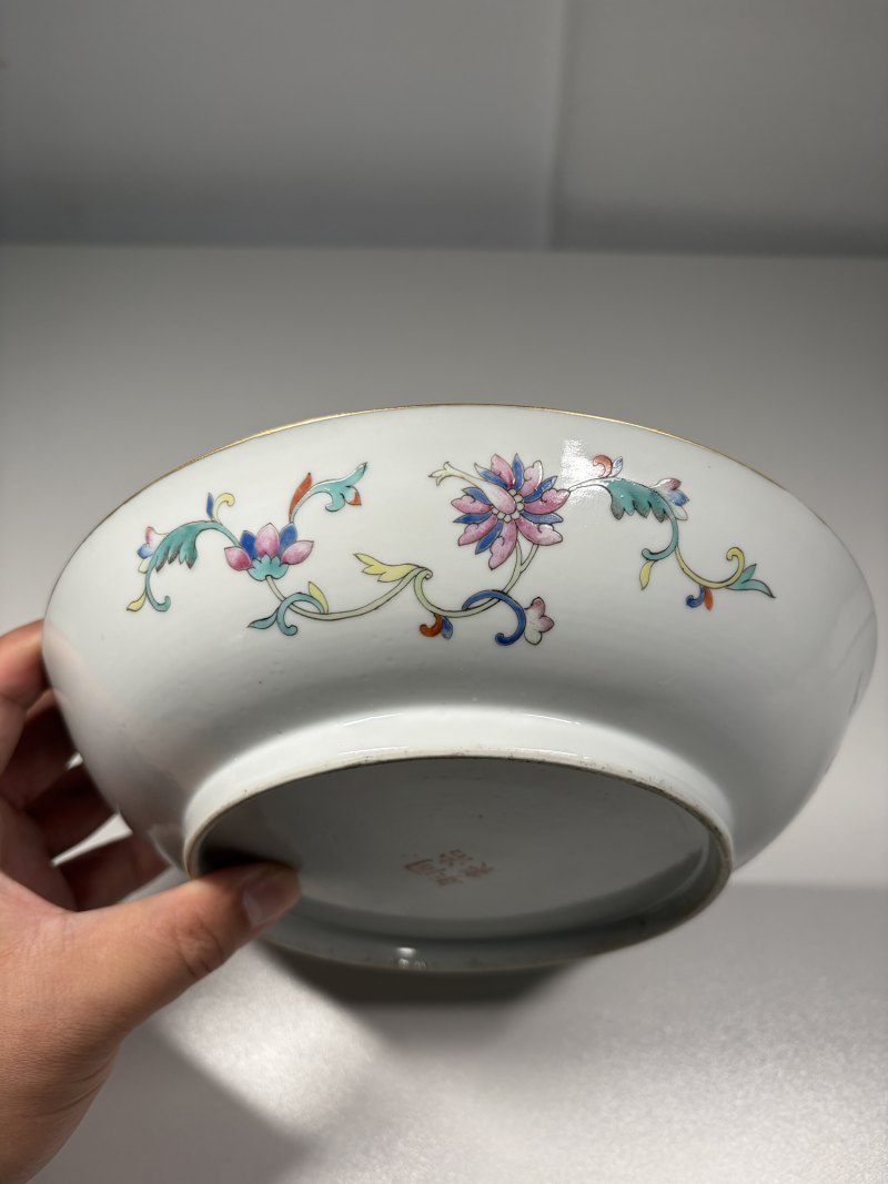 清同治 明黄地粉彩玉兰花纹大盘 - 图5
