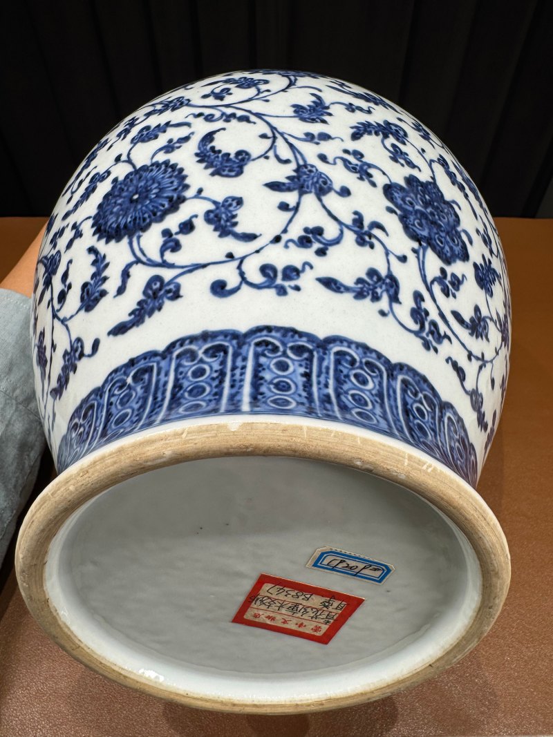 清雍正-乾隆 青花缠枝花卉纹铺首尊 - 图10