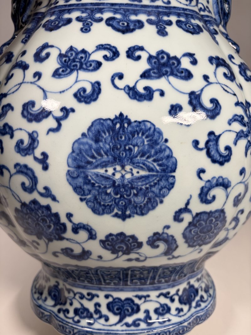 清乾隆 青花喜相逢太平有象海棠尊 - 图5