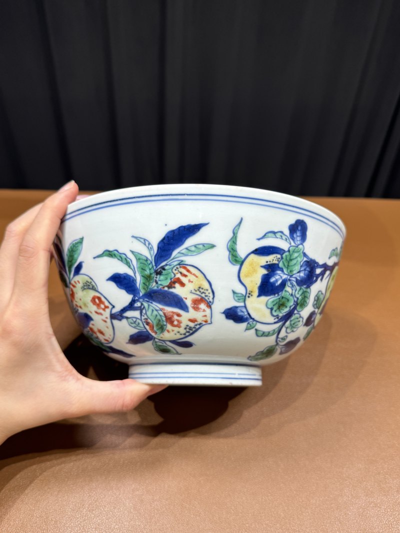 清康熙早期 斗彩三多纹大碗 - 图4