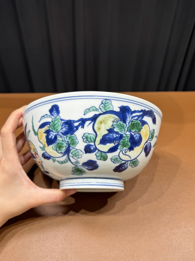清康熙早期 斗彩三多纹大碗 - 图5