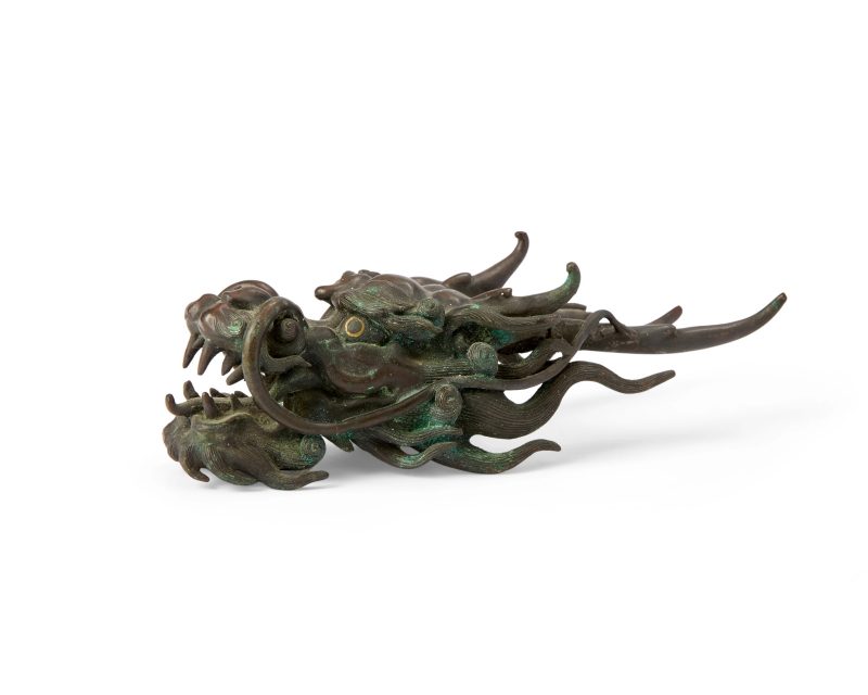 A Japanese bronze slender beaker vase - 图2