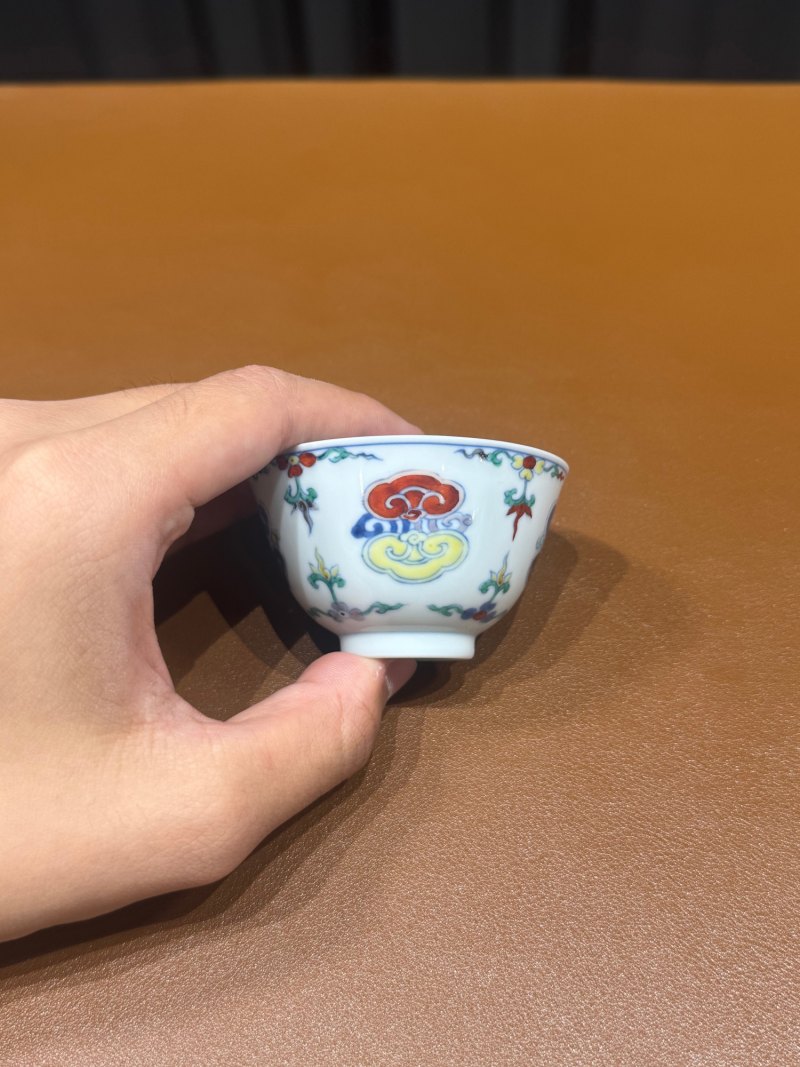 清雍正 斗彩灵芝纹杯 - 图6