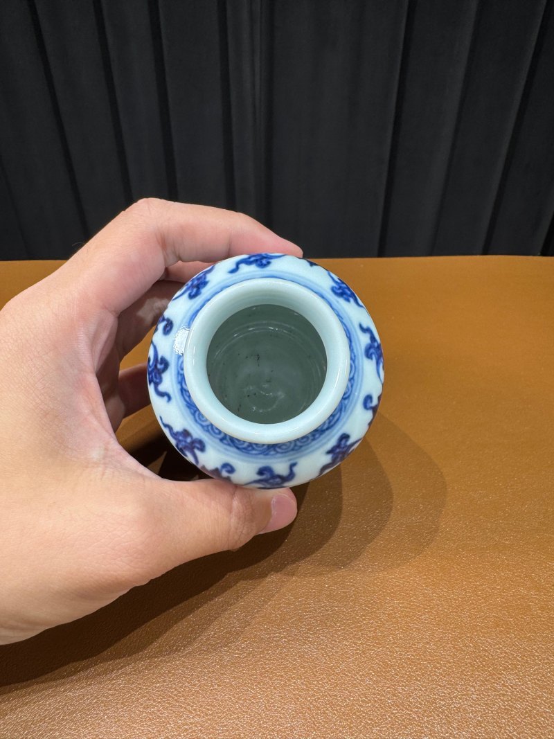 清雍正 青花缠枝花小罐 - 图5