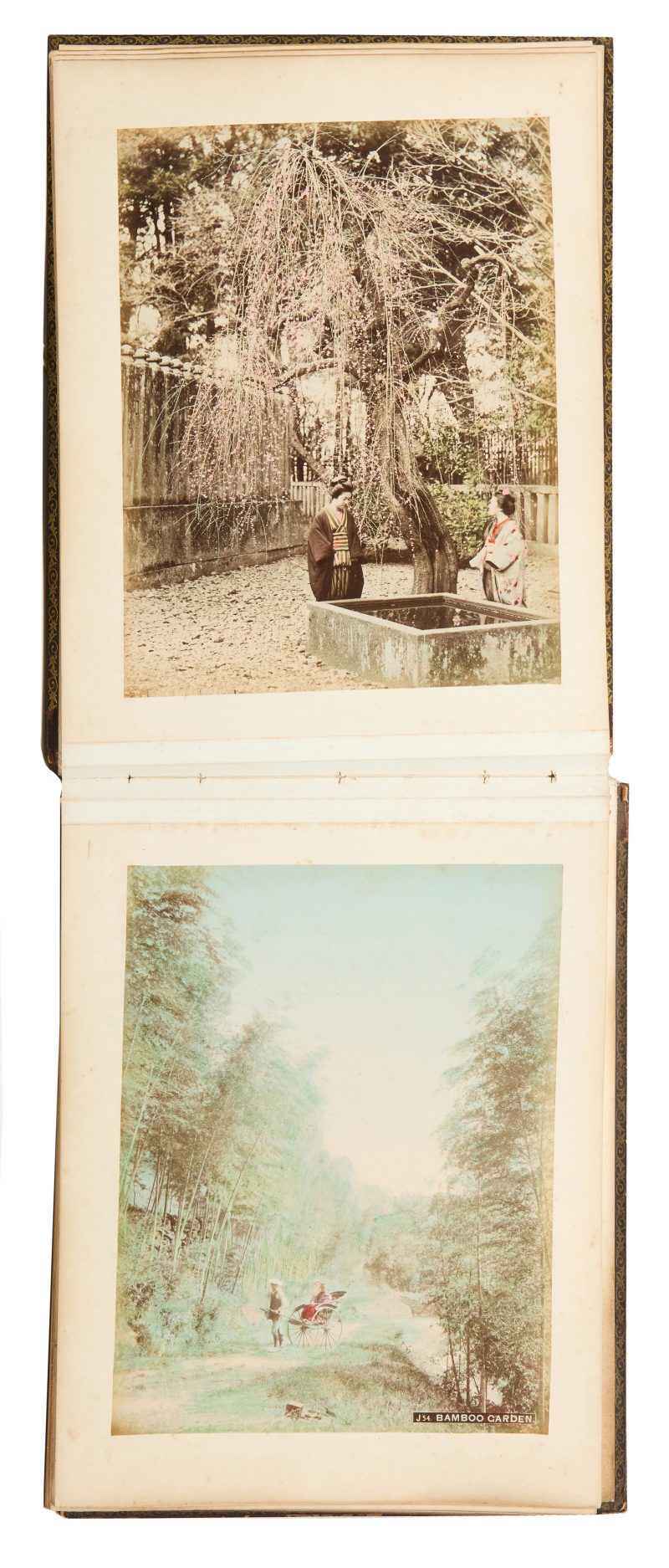 A Japanese album of hand coloured photographs - 图6