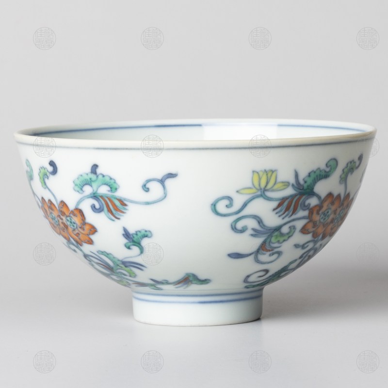 清道光 斗彩折枝并蒂莲纹碗 - 图2
