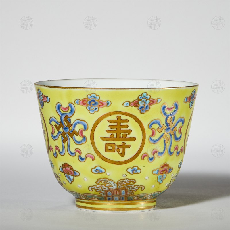 清同治 黄地万寿无疆茶缸