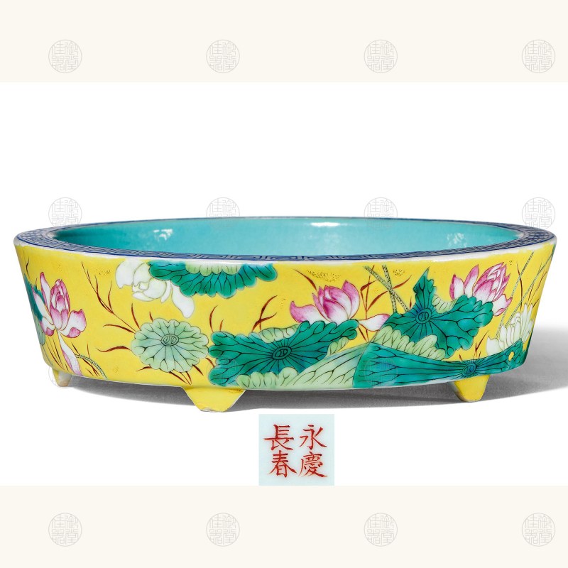 黄地彩荷花圆形水仙盆