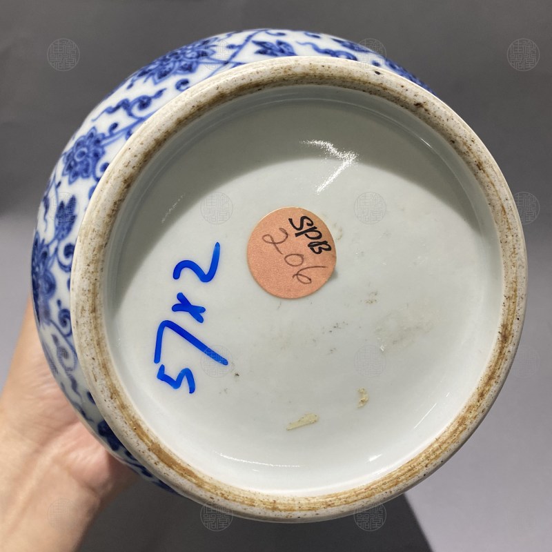 清乾隆 青花芦粟锦纹壮罐 - 图3
