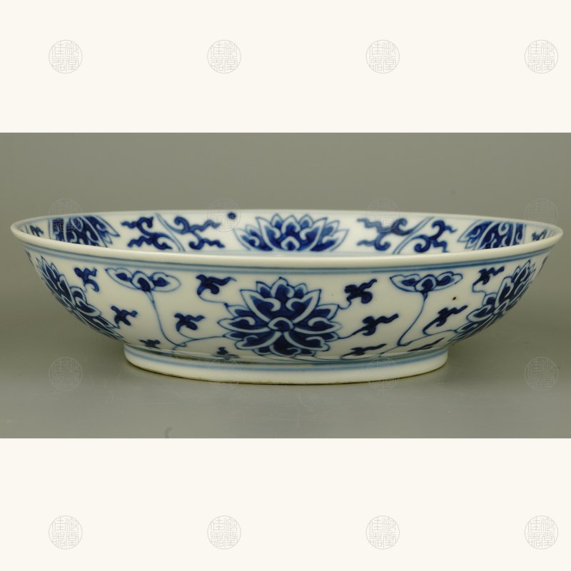 清同治 青花缠枝莲纹盘 - 图2