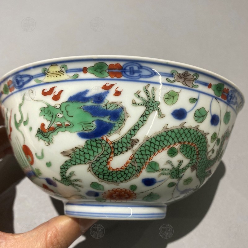 清雍正 青花五彩龙凤大碗 - 图2