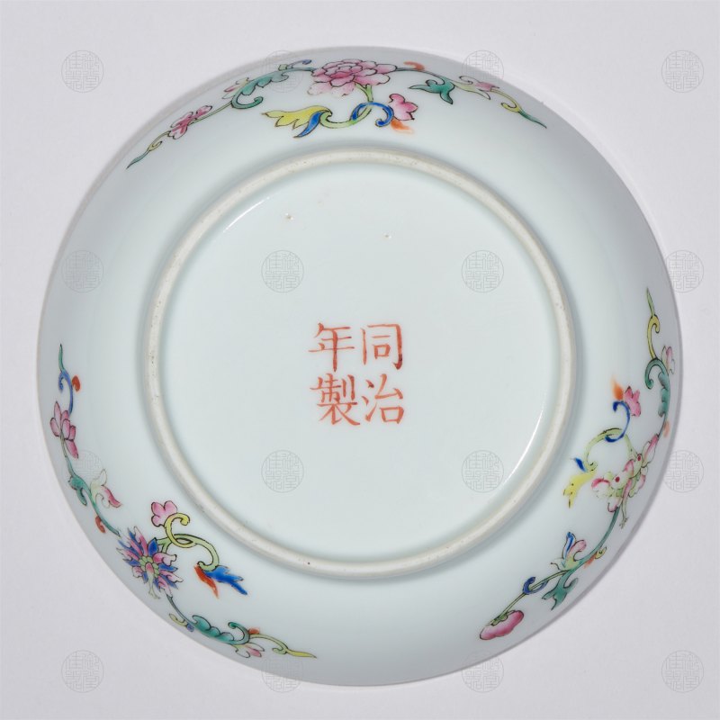 清同治 黄地单排喜字百蝶三寸碟 - 图3