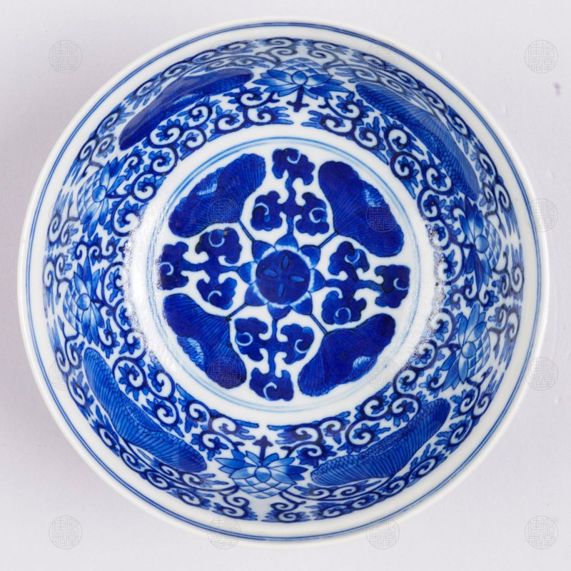 清宣统 内青花外粉彩荷花纹大碗 - 图2