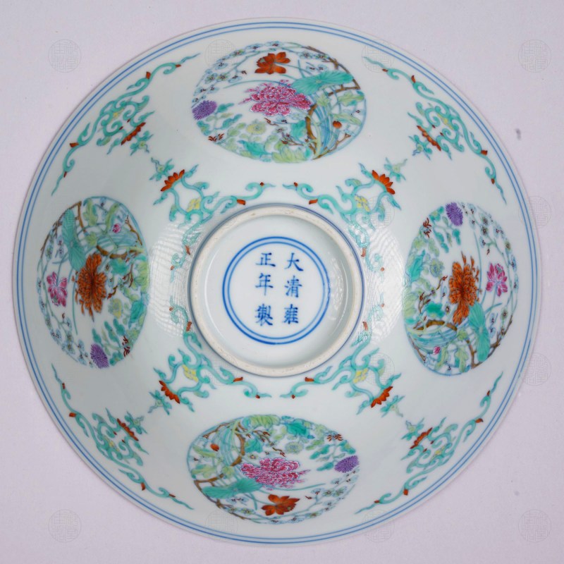 清雍正 斗彩团花纹斗笠碗 - 图3