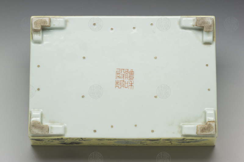 清光绪 黄地墨菊五寸长方水仙盆 - 图3