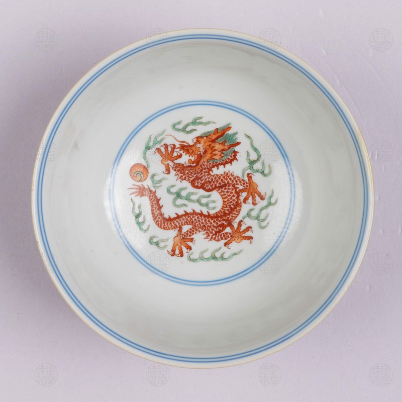 清嘉庆 青花五彩龙凤纹中碗 - 图3