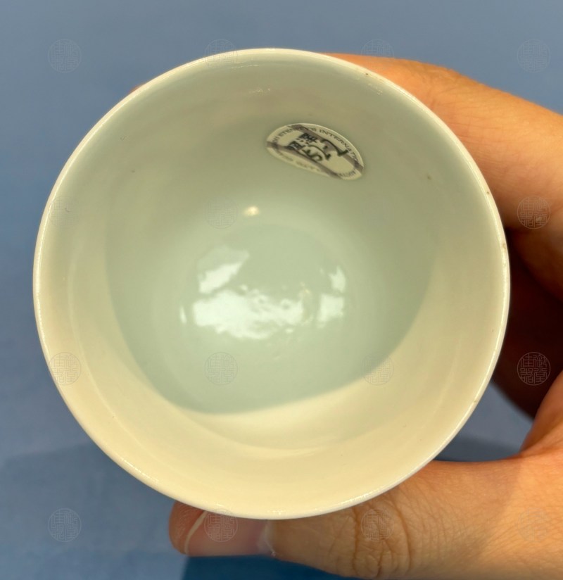 清道光 矾红龙纹酒盅 - 图2