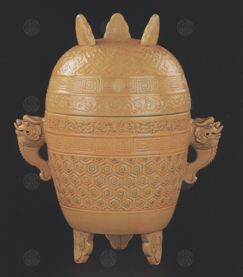 黄釉铏