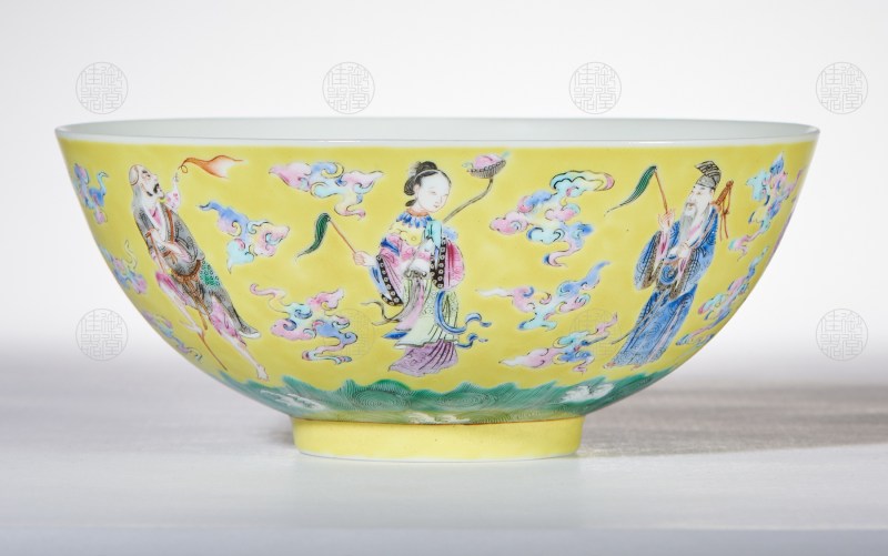 黄地洋彩八仙祝寿纹大碗