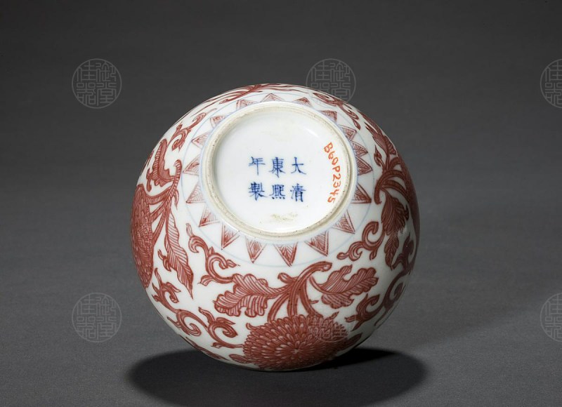 清康熙 釉里红缠枝莲纹苹果尊 - 图3