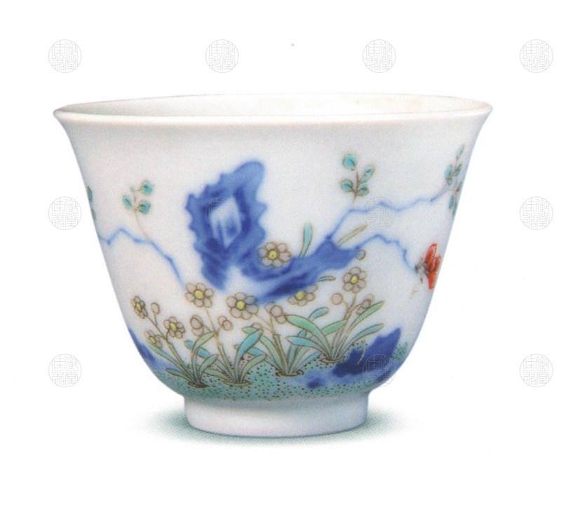 青花五彩水仙纹杯