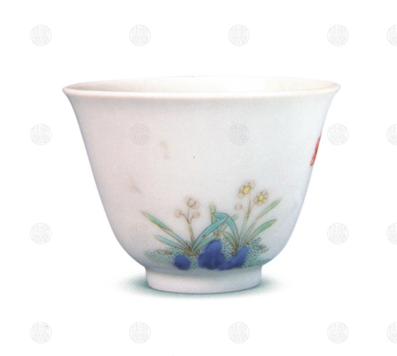 清乾隆 青花五彩水仙纹杯 - 图2