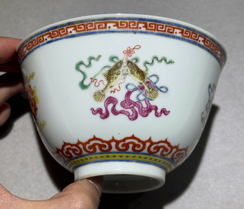 清乾隆 洋彩组合八吉祥茶碗 - 图3