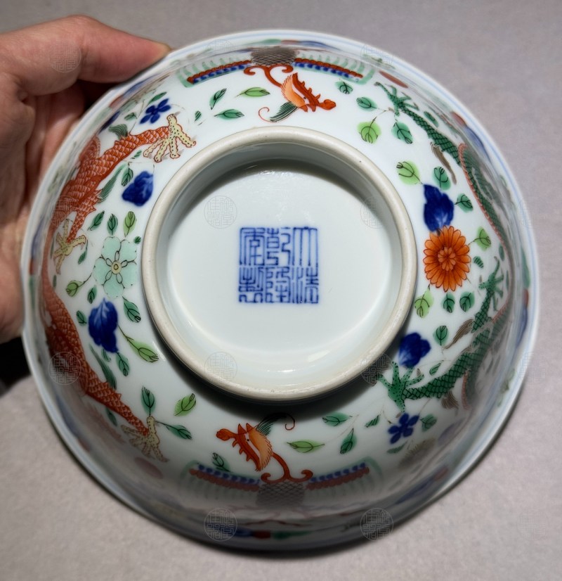 清乾隆 青花五彩龙凤大碗 - 图5