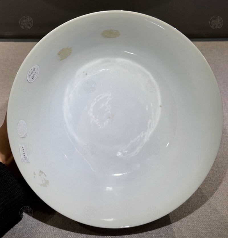 清同治 洋彩夔凤穿花纹碗 - 图4